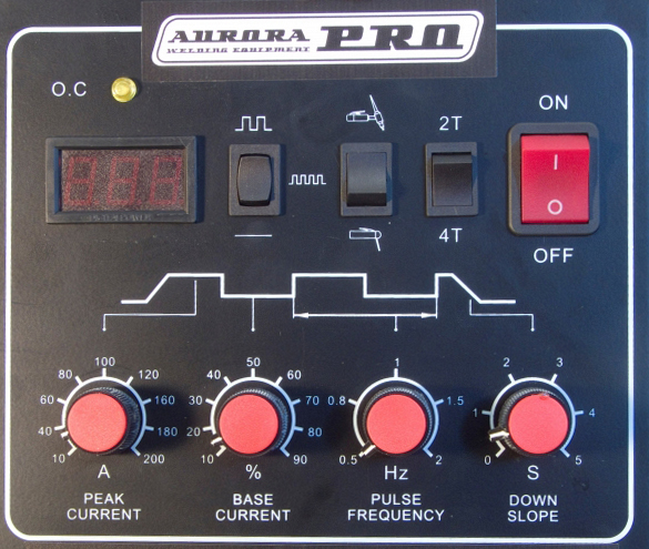 Панель управления аргонодугового аппарата сварки AURORA PRO INTER TIG 200 PULSE